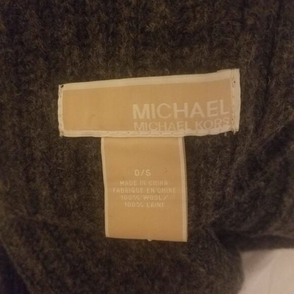 NWOT MICHAEL KORS Gray Wool Infinity Scarf - Picture 3 of 4
